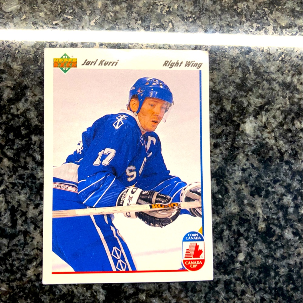 Jari Kurri Finland Upper Deck 1992 #24 hockey card!!